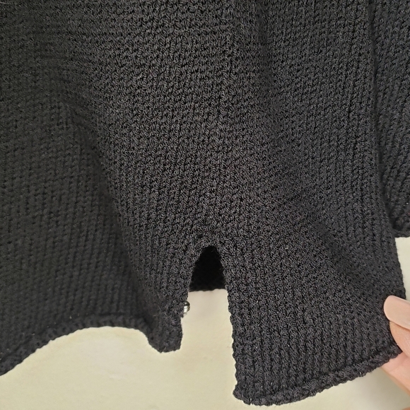 Holt Renfrew Ribbed Keyhole  Sweater - Picture 4 of 12